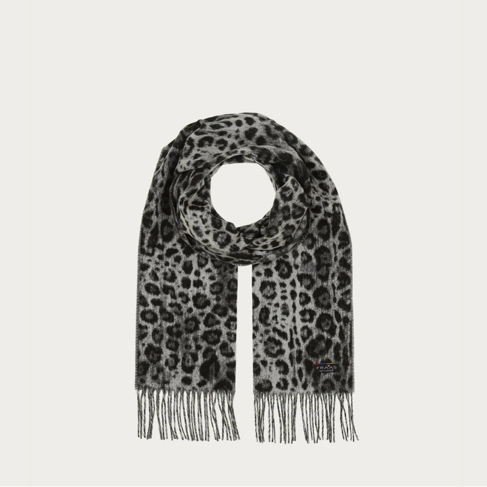 FRAAS Cashmink Leopard Print Scarf UEC
